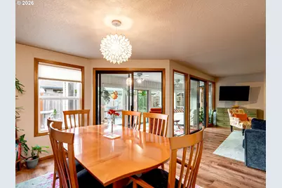 2315 NE 156th Pl, Portland, OR 97230 - Photo 8