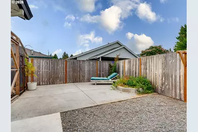 2315 NE 156th Pl, Portland, OR 97230 - Photo 36