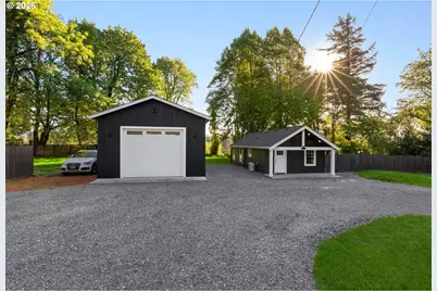 8687 SE 55th Ave, Portland, OR 97206 - Photo 2