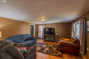 110 8th Ave, Sweet Home, OR 97386 - Photo 12