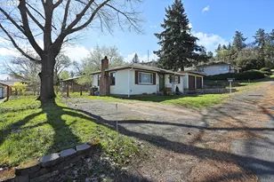 1214 Walnut St, The Dalles, OR 97058 - Photo 2