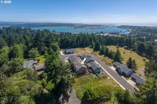125 NE Lincoln St, Newport, OR 97365 - Photo 34