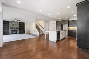 13540 SE Greenwood Ct, Clackamas, OR 97015 - Photo 10