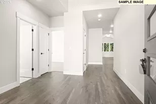 2201 E Juniper Cir, La Center, WA 98629 - Photo 32