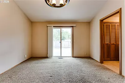 1733 Crescent Ave, Eugene, OR 97408 - Photo 26