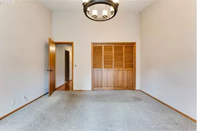 1733 Crescent Ave, Eugene, OR 97408 - Photo 24