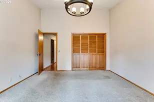 1733 Crescent Ave, Eugene, OR 97408 - Photo 24