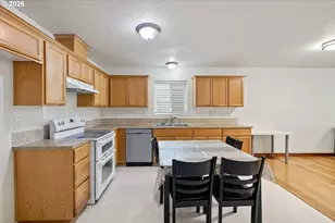 1829 SE 122nd Ave, Portland, OR 97233 - Photo 6