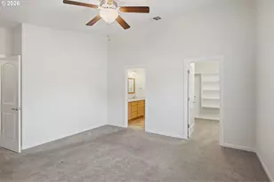 101 SE Yorktown Dr, Grants Pass, OR 97527 - Photo 14