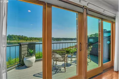 5672 S Riverpoint Ln, Portland, OR 97239 - Photo 20