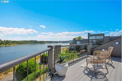 5672 S Riverpoint Ln, Portland, OR 97239 - Photo 24