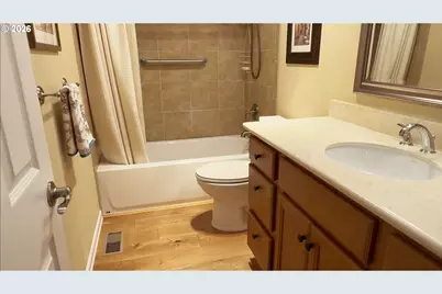 15603 NE Tillamook St, Portland, OR 97230 - Photo 20