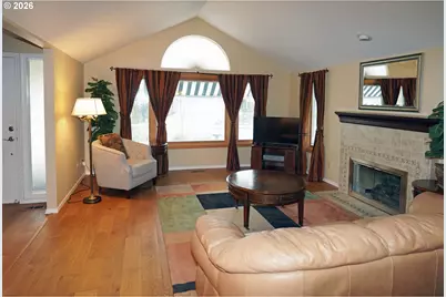 15603 NE Tillamook St, Portland, OR 97230 - Photo 8