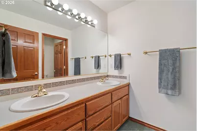 14213 NW 28th Pl, Vancouver, WA 98685 - Photo 34
