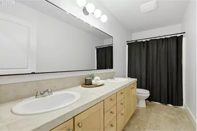 2445 W 10th St, Washougal, WA 98671 - Photo 28