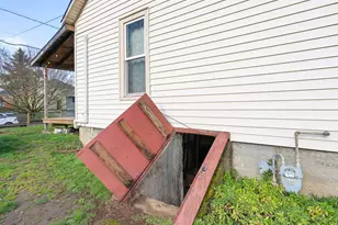 7028 N Saint Louis Ave, Portland, OR 97203 - Photo 30