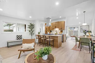 10047 SW 25th Ave, Portland, OR 97219 - Photo 18