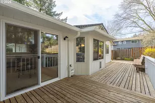 10047 SW 25th Ave, Portland, OR 97219 - Photo 34