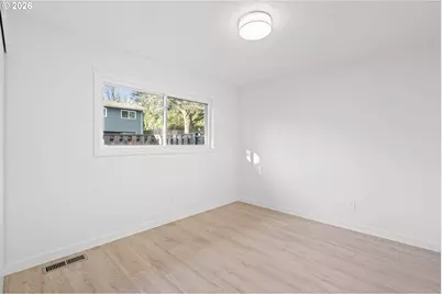10047 SW 25th Ave, Portland, OR 97219 - Photo 28