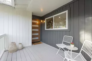 10047 SW 25th Ave, Portland, OR 97219 - Photo 2