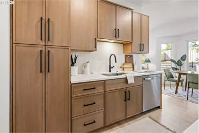 10047 SW 25th Ave, Portland, OR 97219 - Photo 12