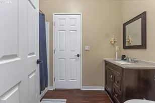 5200 SE 132nd Ave, Portland, OR 97236 - Photo 22