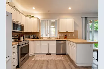 5615 NE 50th Pl, Vancouver, WA 98661 - Photo 2