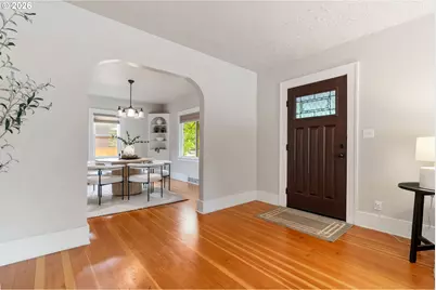 2307 NE Ainsworth St, Portland, OR 97211 - Photo 8