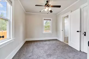 2307 NE Ainsworth St, Portland, OR 97211 - Photo 12