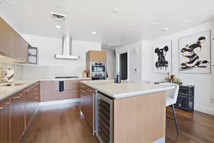 311 NW 12th Ave, Portland, OR 97209 - Photo 20