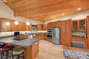 230 Anderson Ln, Roseburg, OR 97470 - Photo 8