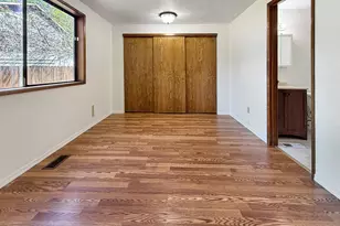 18513 SE Stephens St, Portland, OR 97233 - Photo 12