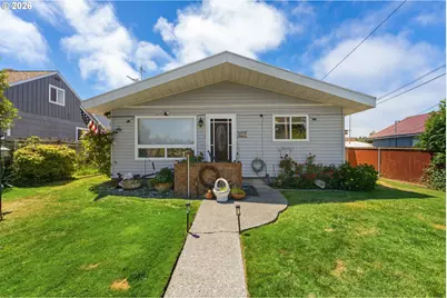 2478 Marion St, North Bend, OR 97459 - Photo 2