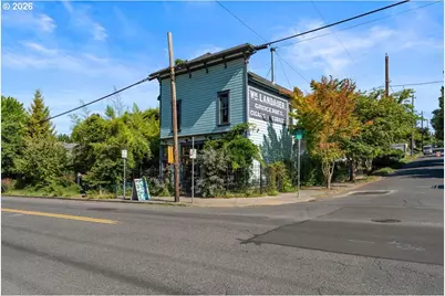 3039 SE Stark St, Portland, OR 97214 - Photo 6