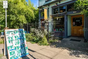 3039 SE Stark St, Portland, OR 97214 - Photo 4