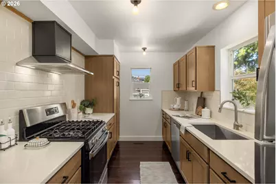 4422 N Albina Ave, Portland, OR 97217 - Photo 14