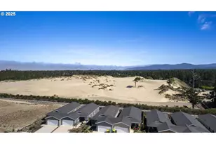 5262 Nopal St, Florence, OR 97439 - Photo 36