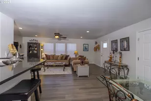 5262 Nopal St, Florence, OR 97439 - Photo 4