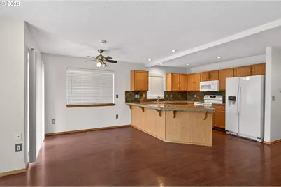 1310 N Parkside Ln, Newberg, OR 97132 - Photo 12