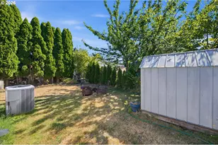 301 E Columbia Dr, Newberg, OR 97132 - Photo 24