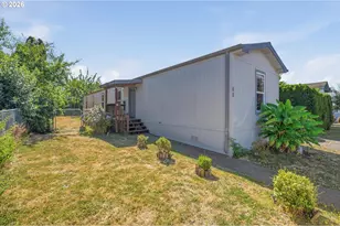 301 E Columbia Dr, Newberg, OR 97132 - Photo 2