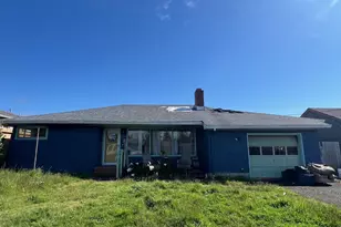 358 NE 6th St, Newport, OR 97365 - Photo 1