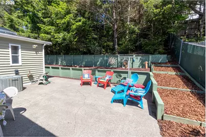 159 Florentine Ave, Florence, OR 97439 - Photo 32
