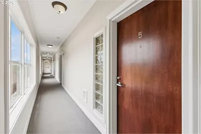 2241 NW Pettygrove St #5, Portland, OR 97210 - Photo 4
