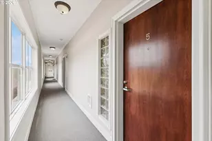 2241 NW Pettygrove St, Portland, OR 97210 - Photo 4