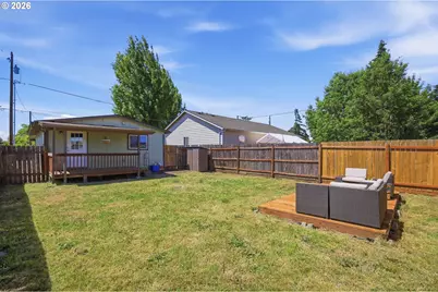 505 S 5th St, Harrisburg, OR 97446 - Photo 28