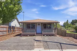 505 S 5th St, Harrisburg, OR 97446 - Photo 24