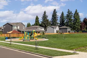 15204 S E Towers Ter, Milwaukie, OR 97267 - Photo 28