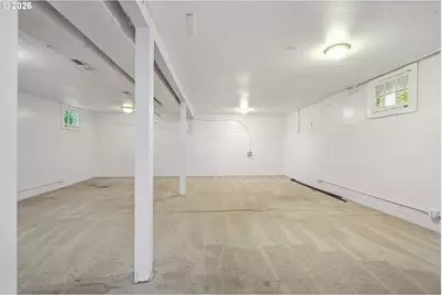 8921 SE Washington St, Portland, OR 97216 - Photo 30