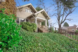 8921 SE Washington St, Portland, OR 97216 - Photo 2